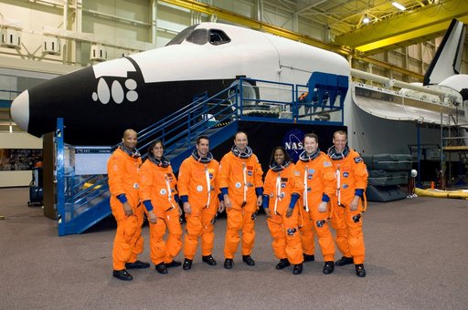 STS-116 payload egress training