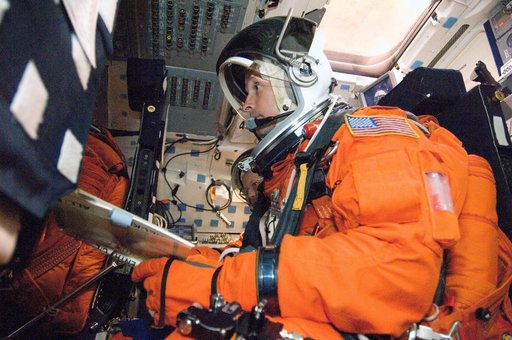 STS-117 Crew Training during suited PI/DO Prep in CCT-II mockup