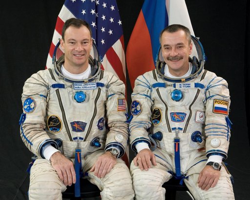 Expedition 14 Preflight Portrait