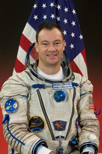 Expedition 14 Preflight Activities