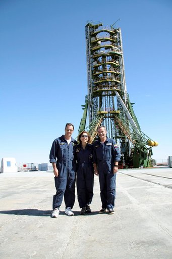 Expedition 14 Preflight Activities