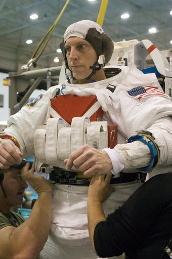Expedition 15 Crew Members during NBL Dive Preparation