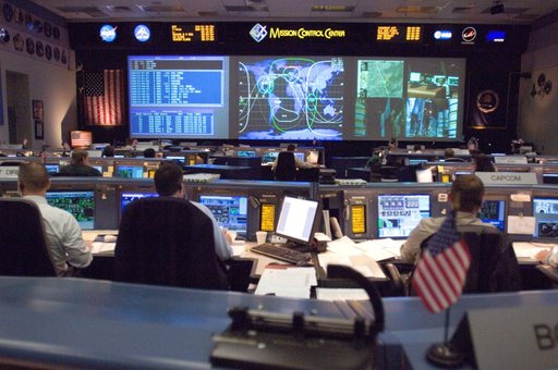 STS-116 Flight Controllers on console during mission - (Ascent/Entry Shift)