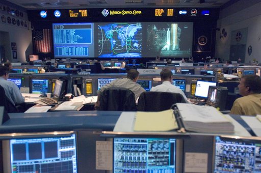 STS-116 Flight Controllers on console during mission - (Ascent/Entry Shift)