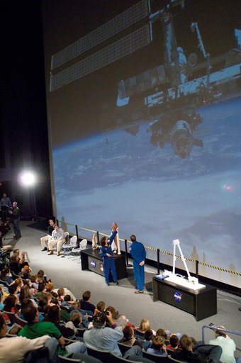 Meet an Astronaut Day at Space Center Houston with STS-118 astronauts