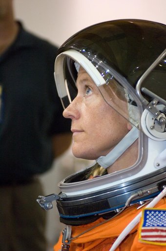 STS-124 water survival training at the Neutral Buoyancy Laboratory (NBL) with STS-124 crew