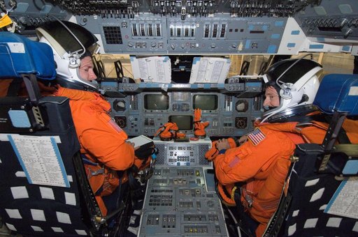 STS-124 egress payload training.Bldg.9,FFT