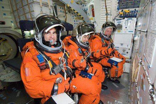 STS-124 egress payload training.Bldg.9,FFT