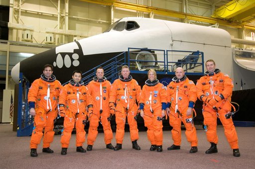 STS-124 egress payload training.Bldg.9,FFT