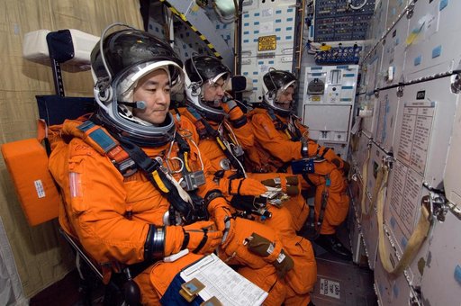 STS-120 Crew Training, Bldg. 9NW, FFT Mockup
