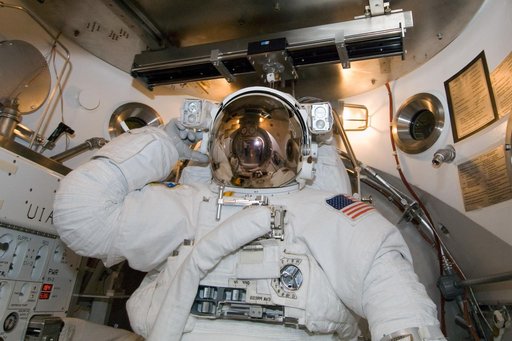 Scott Parazynski STS-120 SSATA Chamber Suit Run