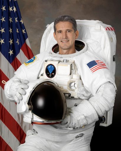 Official Portrait of Astronaut Mike Good