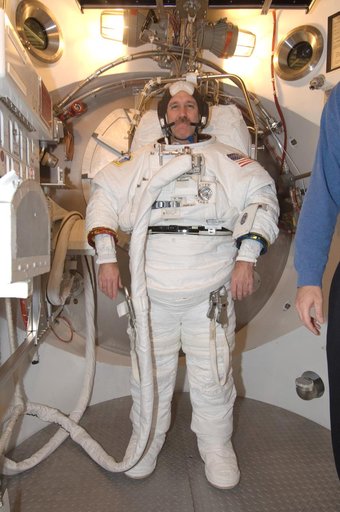 Crew Airlock Training, SSATA Chamber STB-SS-1842