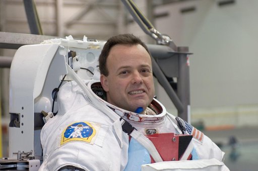 STS-124 Crewmembers at the NBL
