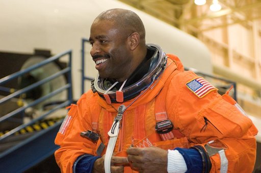 STS-122 crew during post-insertion and deorbit prep training in CCT II.