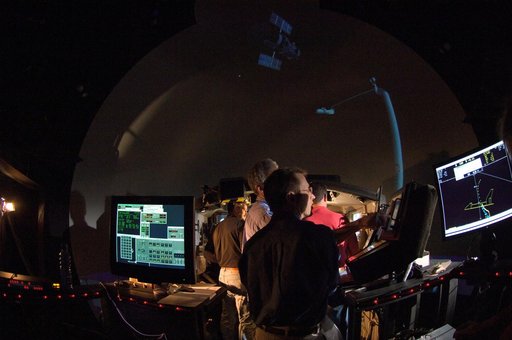 STS-125 Crew Training in the Bldg. 16 SES Dome