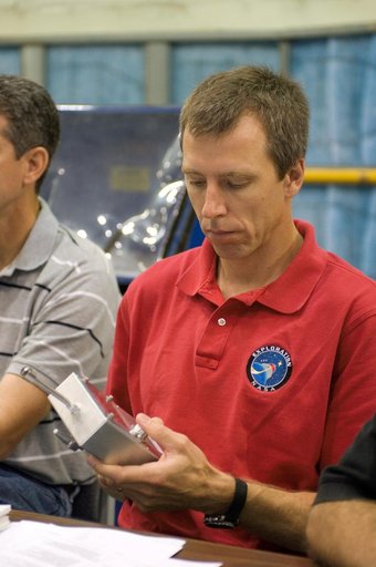 STS-125 Preflight Training - EVA RCC Repair