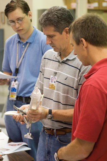 STS-125 Preflight Training - EVA RCC Repair