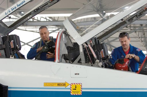 STS-125 Crew prepping for T-38 flights