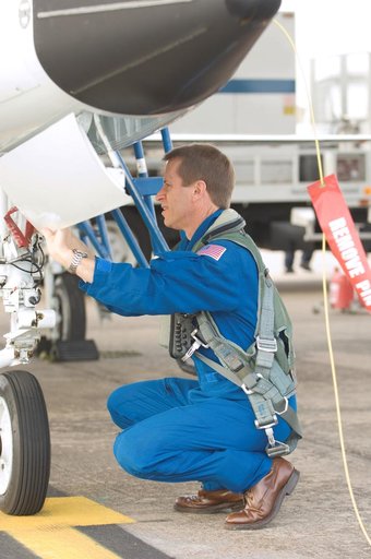 STS-125 Crew prepping for T-38 flights