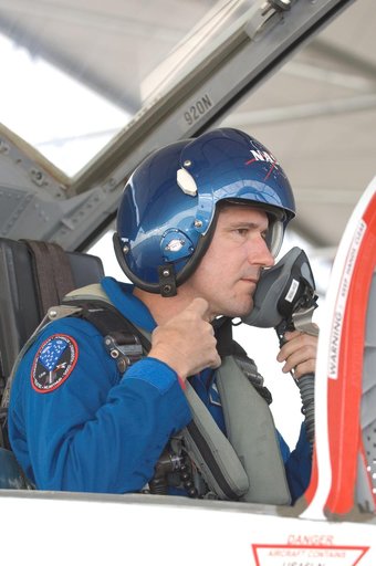 STS-125 Crew prepping for T-38 flights