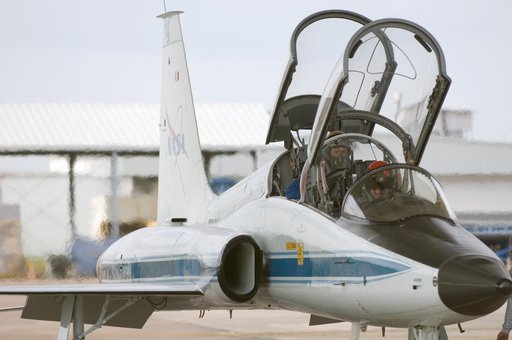 STS-125 Crew prepping for T-38 flights