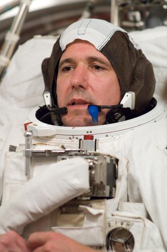STS-125 Astronaut Mike Good during SSATA chamber run