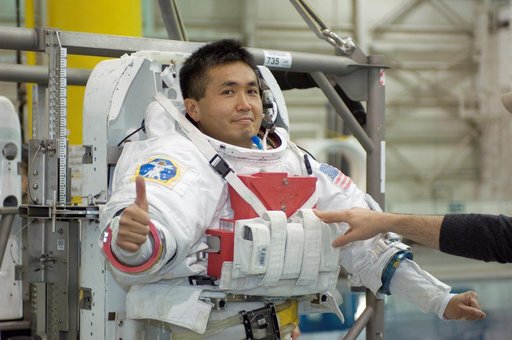 Expedition 18 crew member Koichi Wakata & Mike Fincke