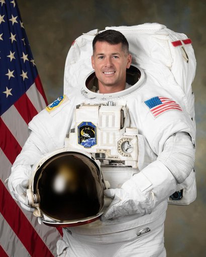 Official Portrait of Astronaut Shane Kimbrough