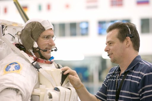 STS 125 crew training. Astronauts Massimino and Good