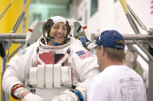 STS 125 crew training. Astronauts Massimino and Good