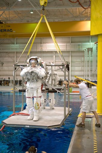 STS 125 crew training. Astronauts Massimino and Good