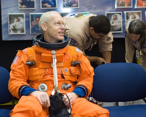 STS-128 / Expedition 20 crew during CCT Bailout Training