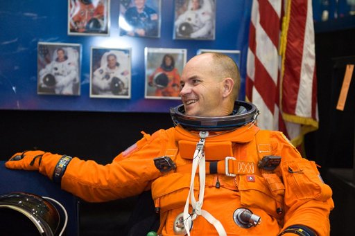 STS-128 / Expedition 20 crew during CCT Bailout Training