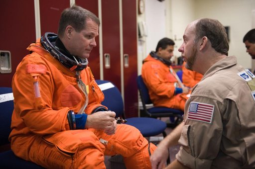 STS-128 / Expedition 20 crew during CCT Bailout Training