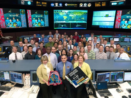 ISS ULF2 Flight Control Team in FCR-1 - Orbit 2 - Flight Director Heather Rarick
