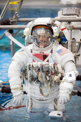 Preflight coverage of STS-128 crew members Danny Olivas and Christer Fuglesang