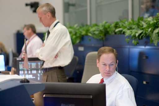 STS-125 Flight Controllers on Console - (Orbit Shift)
