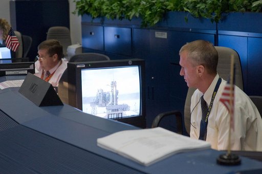 STS-125 Flight Controllers on Console - (Orbit Shift)