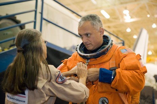 STS-128 Preflight Training, Post Insertion Activities