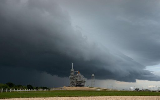 Space Shuttle Endeavour on Pad 39a