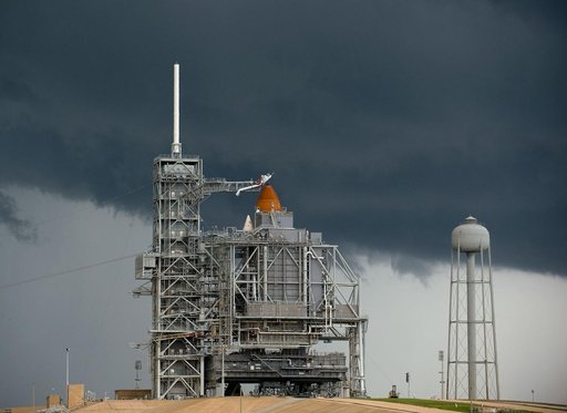 Space Shuttle Endeavour on Pad 39a