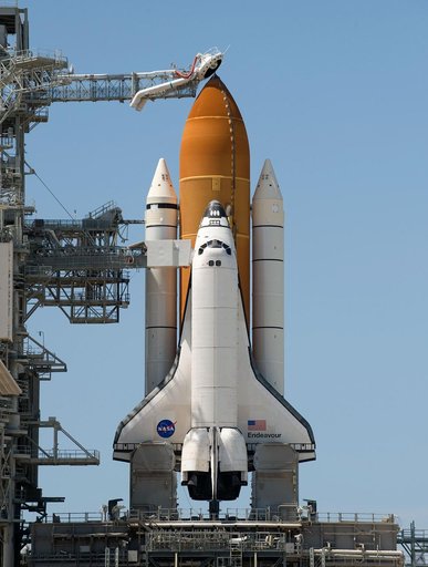 Space Shuttle Endeavour on Pad 39a