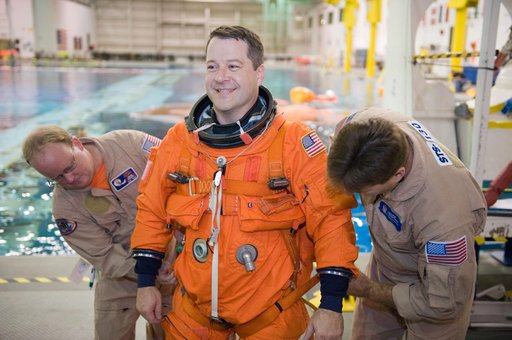 STS-130 Preflight Training. Water Survival Training at SCTF, NBL