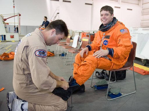 STS-130 Preflight Training. Water Survival Training at SCTF, NBL