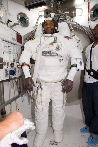 SSATA Crew Training and EMU Verification for STS-129 crew member Robert Satcher