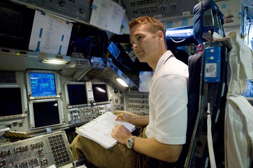 02704-STS-131-B5 Deorbit Prep_ 9-11-09