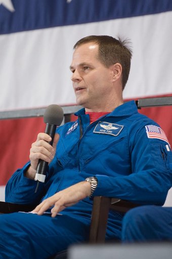 STS-128 Crew & ISS Crewmember Tim Kopra return ceremony at Ellington Field
