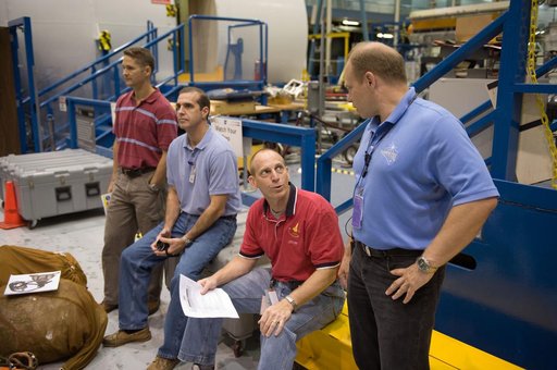 STS-131 & Expedition 22 crew during ISS/STS Emergency Scene Training