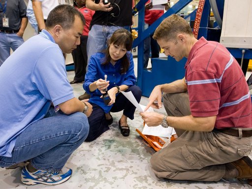STS-131 & Expedition 22 crew during ISS/STS Emergency Scene Training